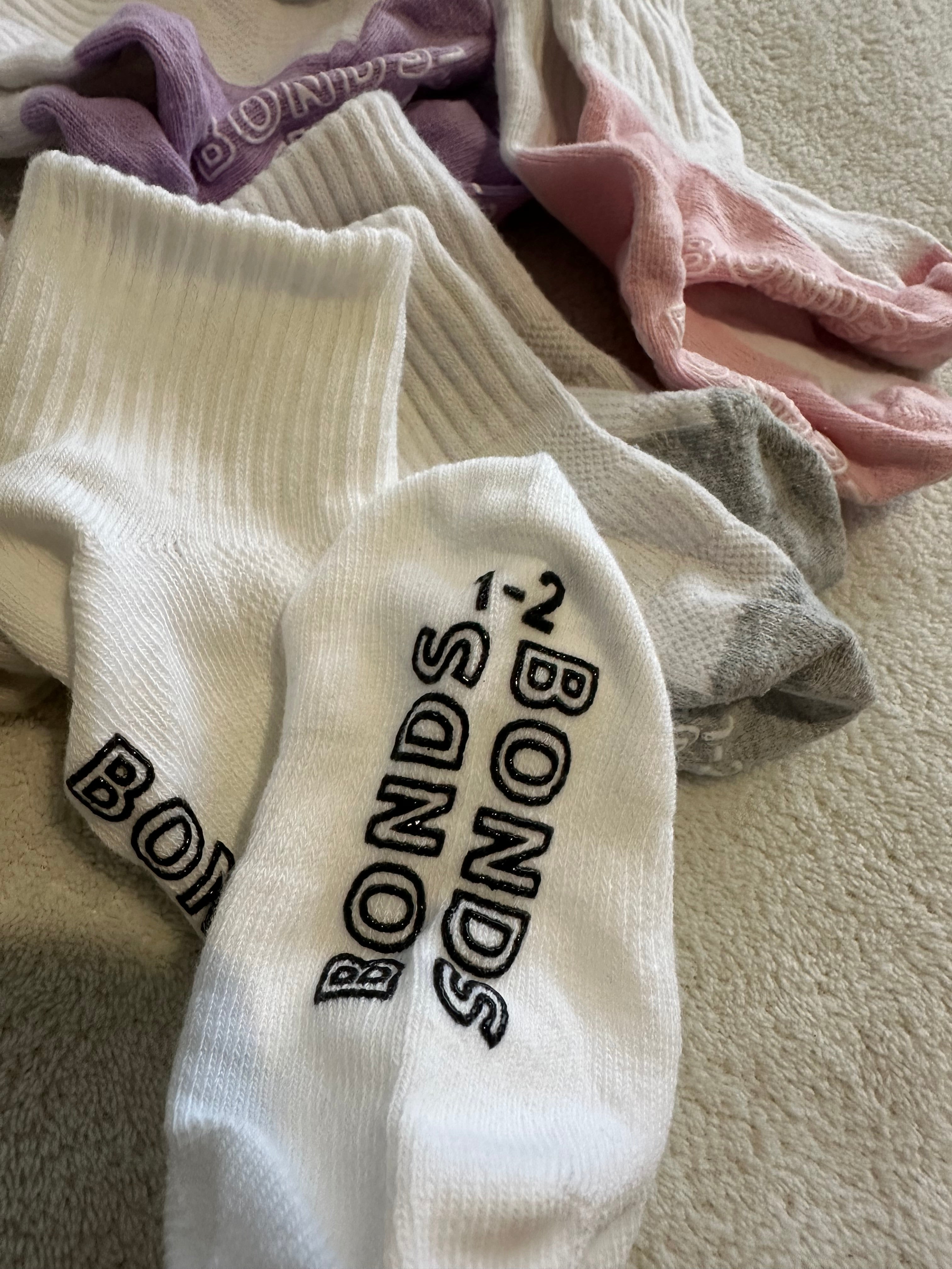 Bonds socks x6: Size 1-2