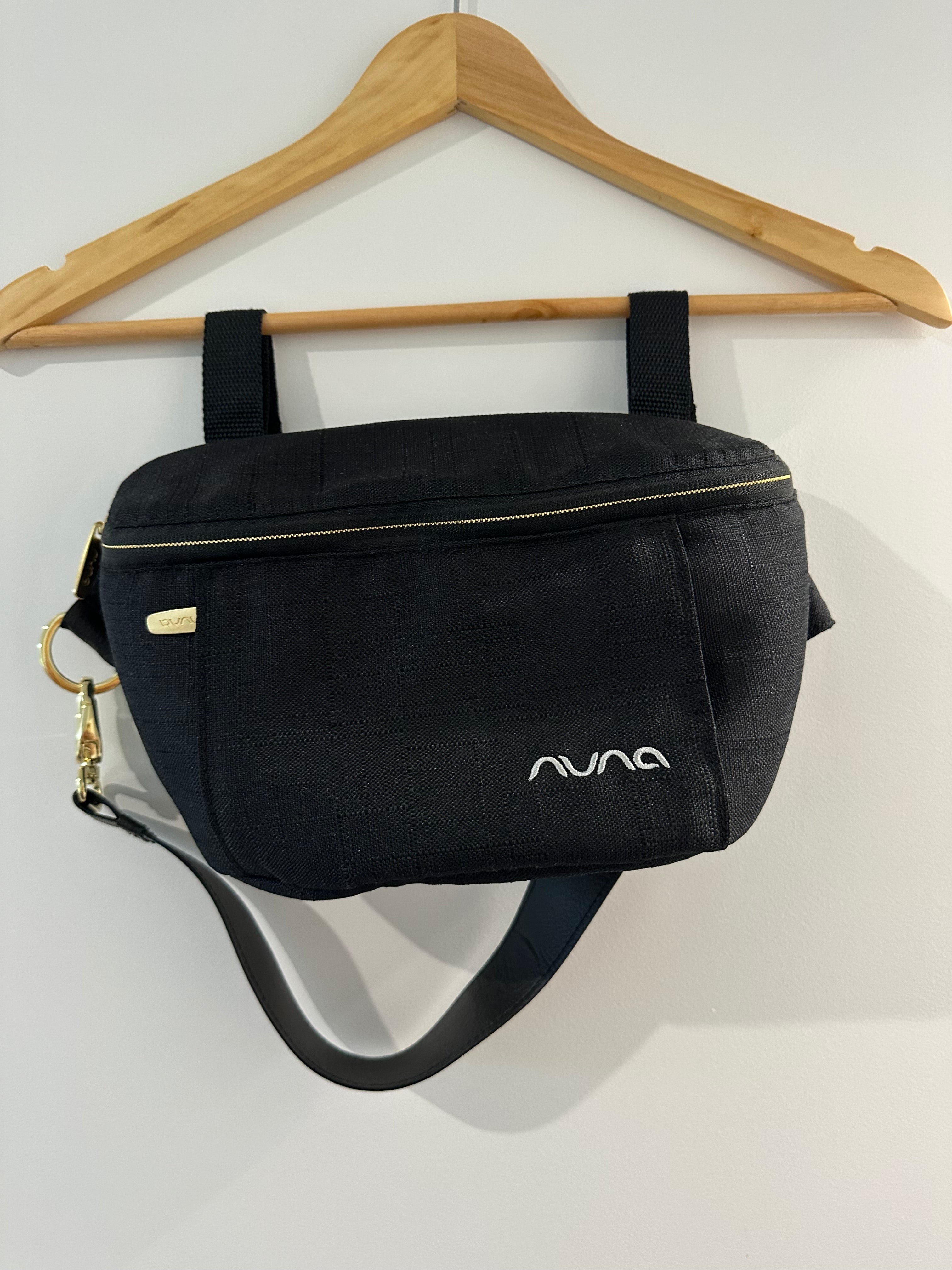 Nuna Sling Bag